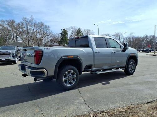 2026 GMC Sierra 3500 SLT