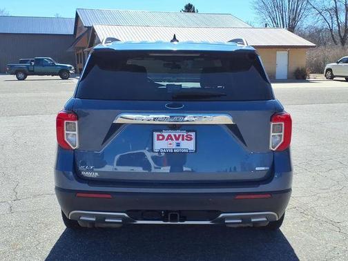Blue Metallic 2020 Ford Explorer XLT