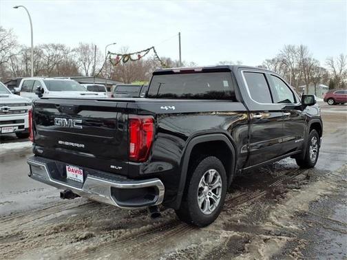 2022 GMC Sierra 1500 SLT