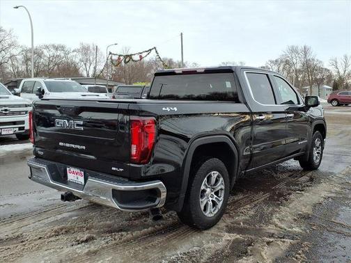 2022 GMC Sierra 1500 SLT