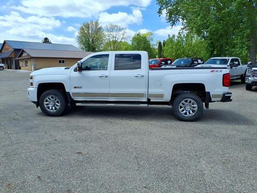 Summit White 2018 Chevrolet Silverado 3500 LTZ