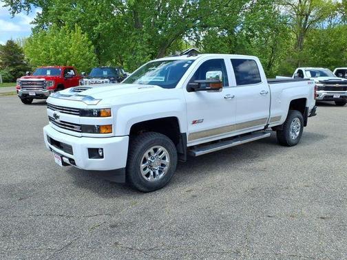 Summit White 2018 Chevrolet Silverado 3500 LTZ