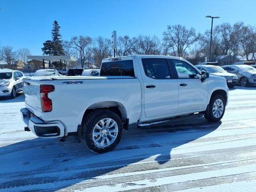 2022 Chevrolet Silverado 1500 Custom