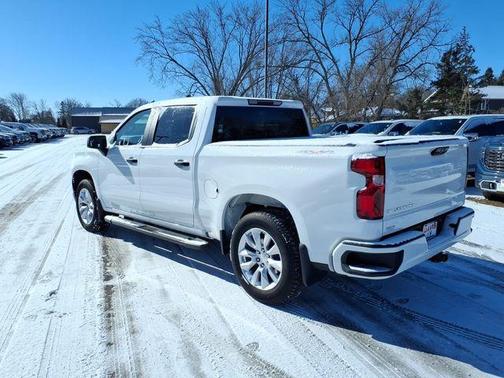 2022 Chevrolet Silverado 1500 Custom