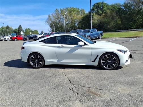 2017 INFINITI Q60 3.0T Premium
