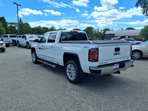 Summit White 2018 GMC Sierra 1500 SLT