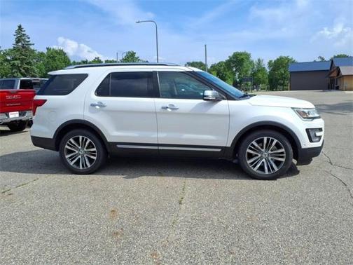 2017 Ford Explorer Platinum