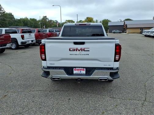 2024 GMC Sierra 1500 SLE