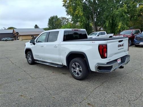 2024 GMC Sierra 1500 SLE