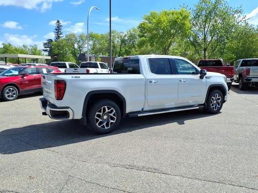 Summit White 2022 GMC Sierra 1500 SLT