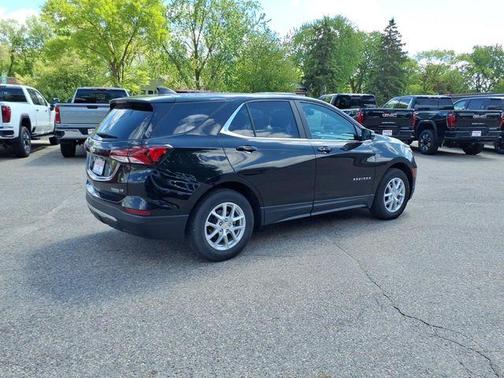 Mosaic Black Metallic 2023 Chevrolet Equinox 1LT