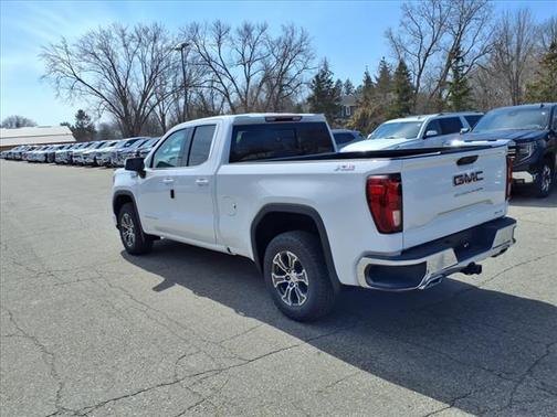 2025 GMC Sierra 1500 SLE