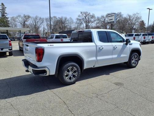 2025 GMC Sierra 1500 SLE