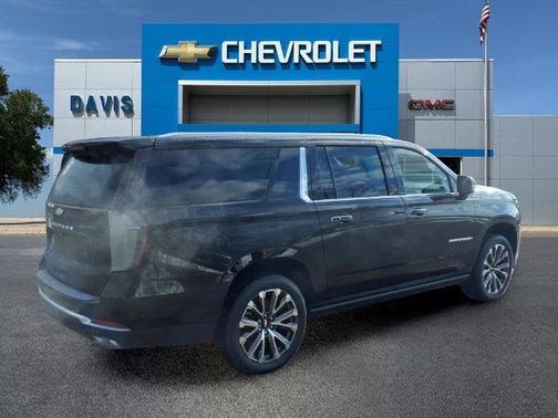 Black 2026 Chevrolet Suburban High Country