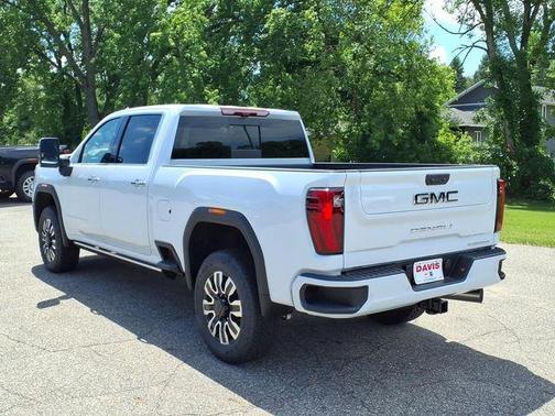 Glacier White 2026 GMC Sierra 3500 Denali Ultimate
