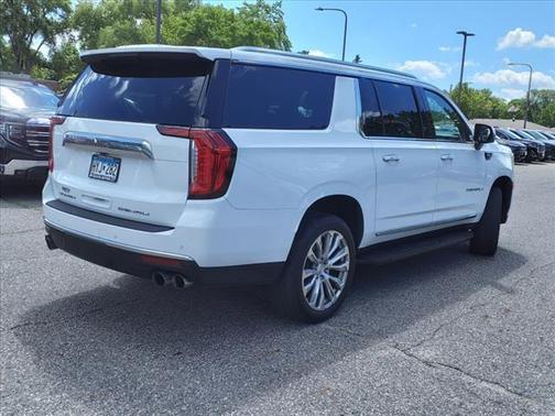2022 GMC Yukon XL Denali