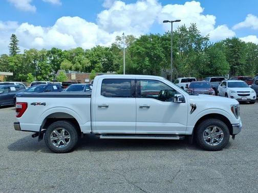 Oxford White 2022 Ford F-150 Lariat