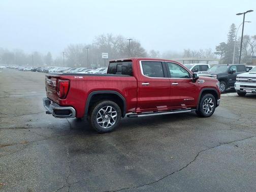 2024 GMC Sierra 1500 SLT