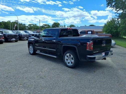 Onyx Black 2017 GMC Sierra 1500 SLT