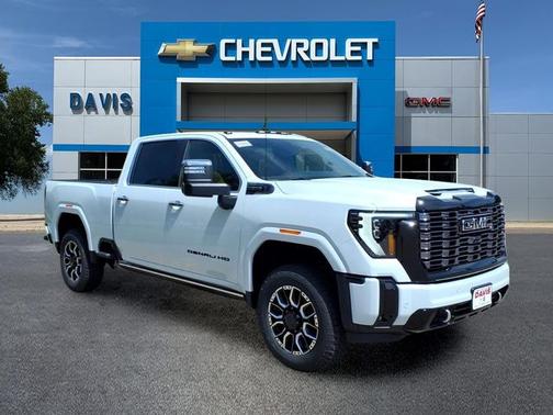 Glacier White Tricoat 2026 GMC Sierra 3500 Denali Ultimate