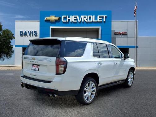 Iridescent Pearl Tricoat 2021 Chevrolet Tahoe High Country