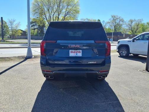 Midnight Pine 2026 GMC Yukon XL AT4