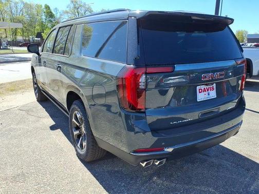 Midnight Pine 2026 GMC Yukon XL AT4
