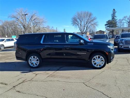 2021 Chevrolet Suburban High Country