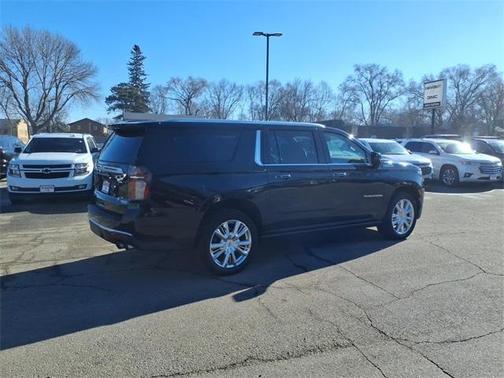 2021 Chevrolet Suburban High Country