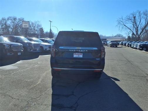 2021 Chevrolet Suburban High Country
