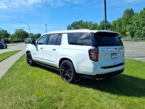 Summit White 2023 Chevrolet Suburban High Country