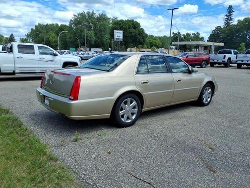 Light Cashmere 2006 Cadillac DTS