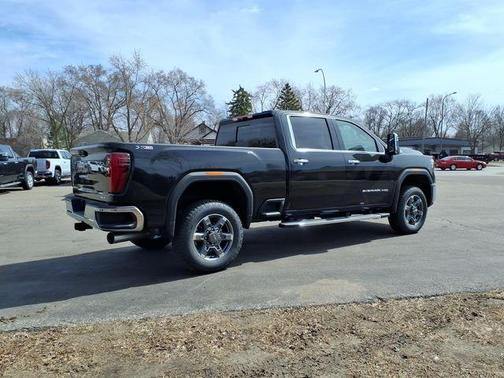 2026 GMC Sierra 3500 SLT