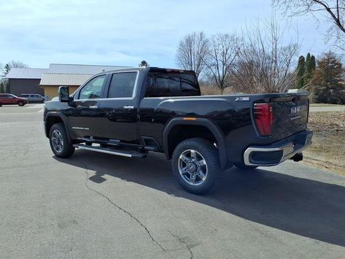2026 GMC Sierra 3500 SLT