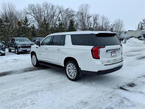 2024 GMC Yukon XL SLT