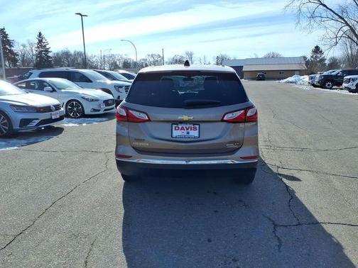 Sandy Ridge Metallic 2018 Chevrolet Equinox 1LT