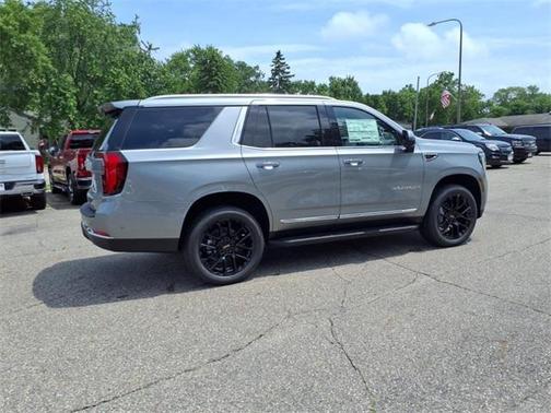 2025 GMC Yukon Elevation