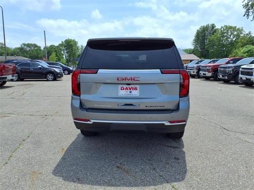 2025 GMC Yukon Elevation