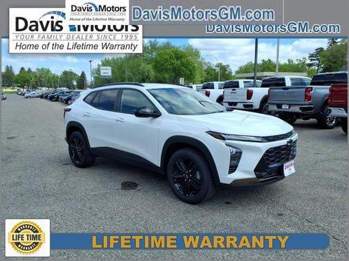 Summit White 2025 Chevrolet Trax ACTIV