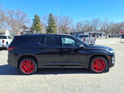 2022 Chevrolet Traverse Premier