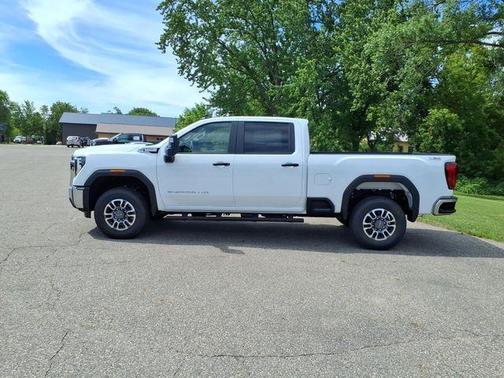 Summit White 2026 GMC Sierra 3500 Pro