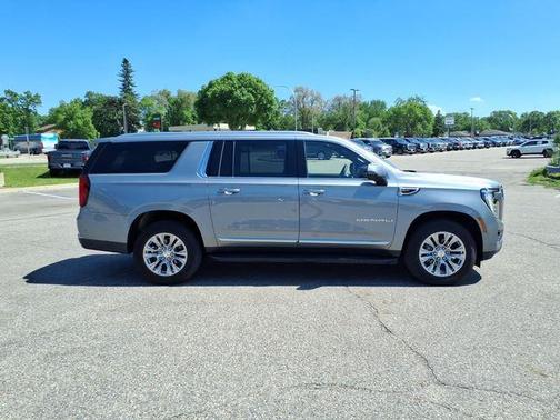 Sterling 2025 GMC Yukon XL Denali