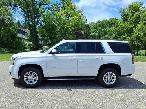 Summit White 2020 GMC Yukon SLT