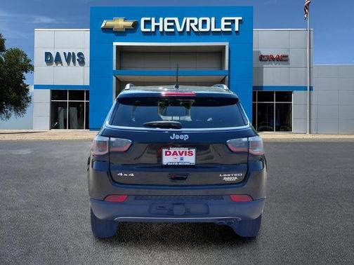Diamond Black 2018 Jeep Compass Limited