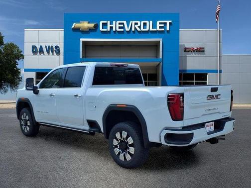 Glacier White 2026 GMC Sierra 3500 Denali