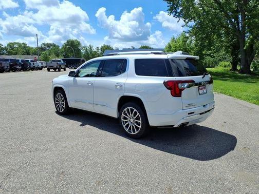 White Frost Tri-Coat 2021 GMC Acadia Denali