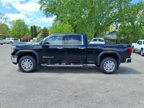 Onyx Black 2022 GMC Sierra 3500 SLT