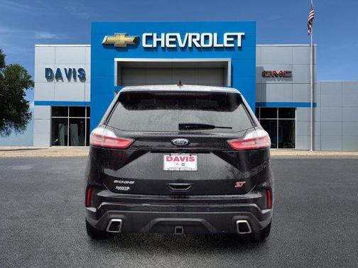 Black Metallic 2019 Ford Edge ST