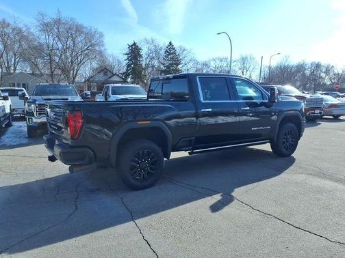 2022 GMC Sierra 3500 Denali