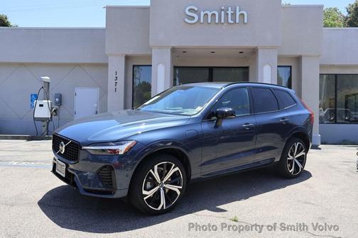 2022 Volvo XC60 Recharge Plug-In Hybrid eAWD R-Design
